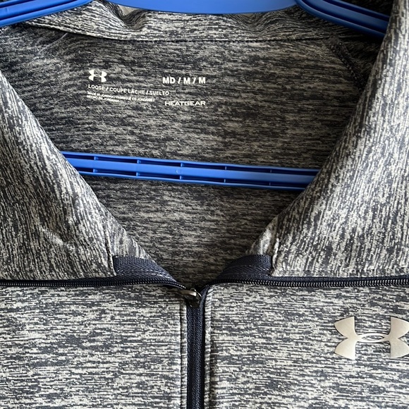 Thin under armour zip up - Picture 2 of 2